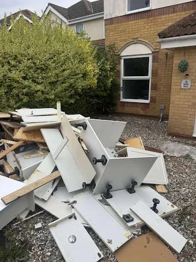 Wiltshire Junk Busters — waste collection