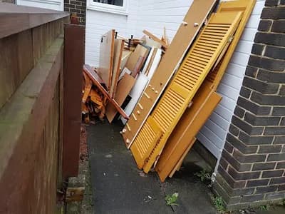 R&r Waste and Removals — waste collection