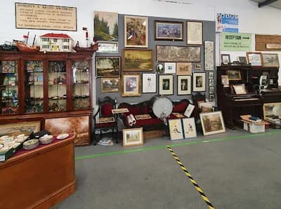 Glyn Jones Auctions Ltd — waste collection