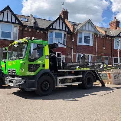 Throw & Tow Eco Skips — waste collection