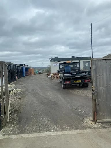 Hdr ~ Havering Demolition & Recycling — waste collection