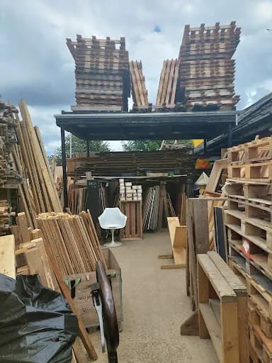 Solo Wood Recycling — waste collection