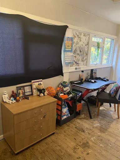 Robert Munt Trading As Bd House Clearance — waste collection